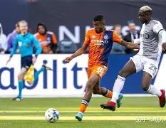 重返绿茵场,执掌教鞭,前亚泰传奇,皇冠·体育,HG官方,CROWNSPORTS,皇冠体育官网,HG体育平台,皇冠即时比分,皇冠数据,皇冠APP,皇冠娱乐,皇冠竞猜