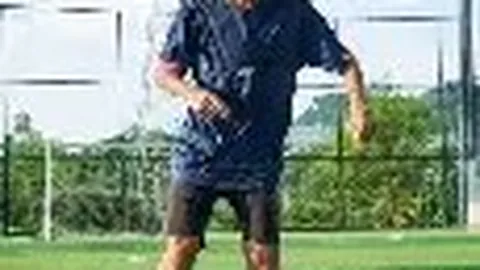 精彩对决！利物浦半场战平埃因霍温，索博斯洛伊与佩里西奇各展神威，范戴克制造争议点球！