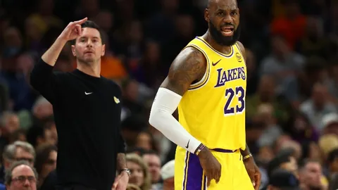 半程赛季英超风云榜：维拉桑德兰惊艳领跑，切尔西竟垫底收C？